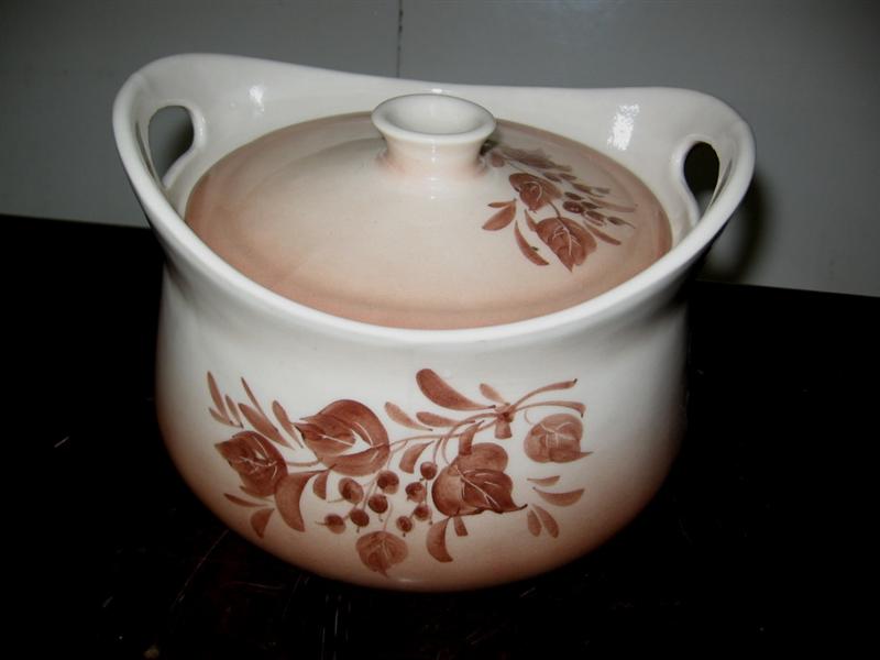 Керамическая посуда с росписью,производства России