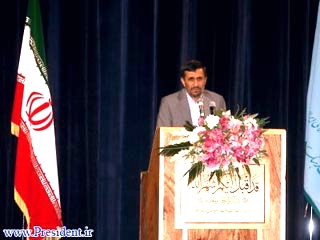 Ахмади Нежад заявил о готовности встретиться с Обамой