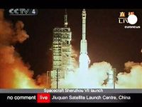 Третья китайская экспедиция отправилась в космос