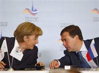 Встреча Меркель-Медведев: диалог в период кризисов