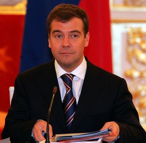 Дмитрий Медведев прогнозирует большой интерес со стороны россиян к законопроекту "Об образовании"