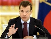 Президент РФ внес в Госдуму законопроект, позволяющий уволнять чиновников за обман