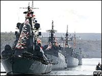 Флот РФ может уйти из Севастополя - Иванов 