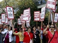 Тысячи калифорнийских медсестер провели однодневную забастовку
