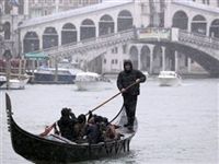 В Венеции, из-за сильных морозов, впервые за 80 лет замерзли каналы