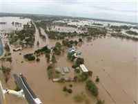 На пострадавшие от наводнений районы Австралии надвигается шторм