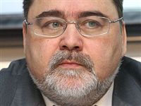 Глава ФАС предложил уволить половину чиновников