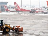В аэропорту Мюнхена из-за снегопада отменили десятки рейсов