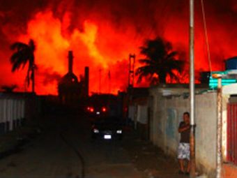 Жертвами взрыва на нефтеперерабатывающем заводе в Венесуэле уже стал 41 человек