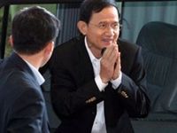 Премьера Таиланда отстранили от политики на пять лет