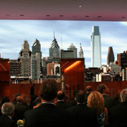 В Филадельфии построили гигантский интерактивный дисплей