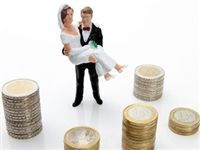 Супругам разделили долги: расплачиваться по кредитам муж и жена будут поодиночке