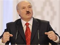 Лукашенко требует от России нефть в обмен на тягачи