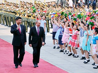 Друг приехал издалека: чем завершились поездки Путина в Ташкент и Пекин