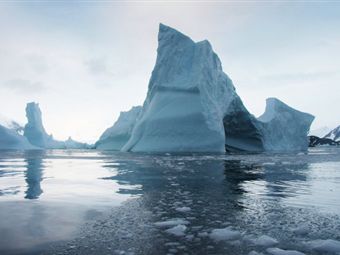 Ученые: озоновая дыра над Антарктидой постепенно "залечивается"