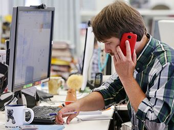 Отправить жалобу на работодателя можно будет с мобильного телефона