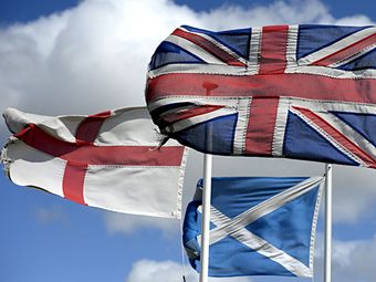 Северная Ирландия и Шотландия грозят Великобритании распадом