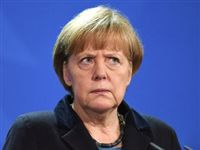 Ангелу Меркель невежливо толкнули. На Россию