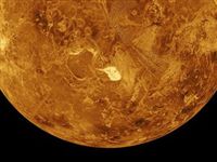 Астрономы нашли следы "недавних" извержений вулкана на Венере