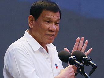"Филиппинский Трамп" не шутил: поворот от США к Китаю стал реальностью