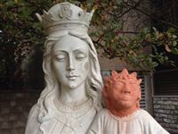 В Канаде добрая христианка отреставрировала статую Христа и шокировала общественность