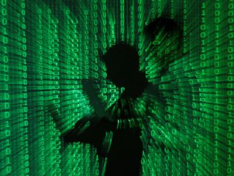 Операция прошла без потерь: хакеры атаковали интернет-сайты российских банков из топ-10