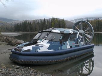 В Хакасии создали уникальную лодку-вездеход 
