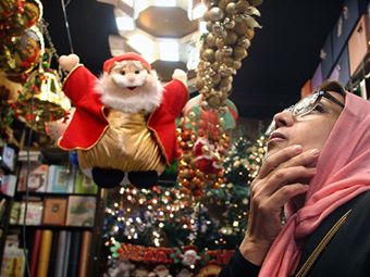 Мохаммед, похититель Рождества: елки и Санта-Клаусы в Европе оказались в опале 