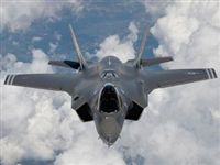 Истребитель F-35 вступил в схватку за новые миллиарды