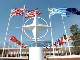 Foreign Policy описал сценарий распада НАТО к 2020 году