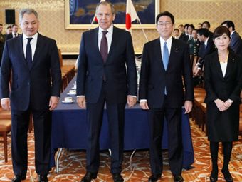 Министры России и Японии обсудили безопасность в формате «два плюс два»