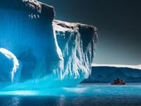Айсберг в пустыне и спасение ледника — два проекта по изменению климата