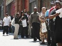 Безработица в США достигла рекордного уровня за четыре года